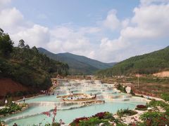 -十万大山布透温泉