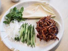 -关东小磨东北菜(上海长风大悦城店)