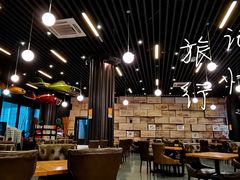 大堂-汽车博物馆主题餐厅