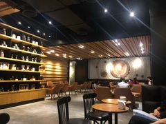 大堂-星巴克臻选(长沙运达中央广场店)