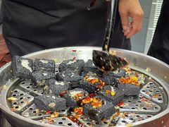 -黑色经典臭豆腐·湖南特产(步行街店)