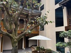 -华冠悠岚·庭院餐厅(青城后山店)