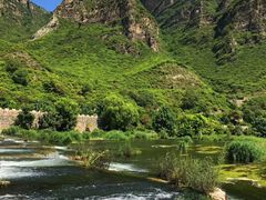 -百里峡七彩艺术小镇