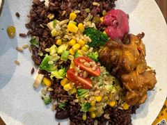 -POKEE VIA&Brunch·维娅(重庆来福士店)