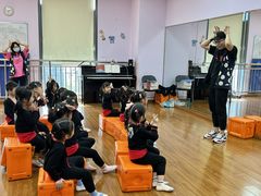-小荧星艺校(大宁分校)