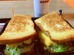 圣塔芭芭拉经典牛肉特堡-The Habit Burger Grill 哈比特汉堡(复兴soho店)