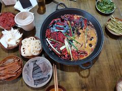 -黄潇洒老火锅(九眼桥宏济巷店)