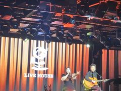 -星 Live House