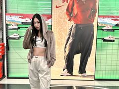 -王府井奥莱棋盘山小镇