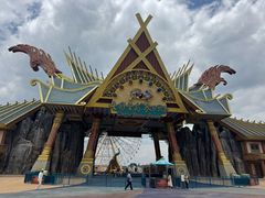 -七彩云南欢乐世界