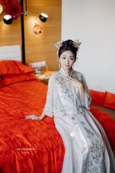 -莫小姐婚纱