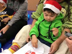 -抱抱熊托育中心(大悦城店)