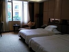 -肇庆国际大酒店(七星岩星湖景区店)