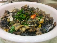 -东豪园林海鲜酒家(南港路辅路店)