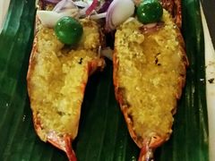 -东海岸人工湖美食村