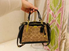 -COACH蔻驰(银泰店)