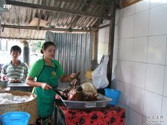 -Warung Babi Guling Ibu Oka 3