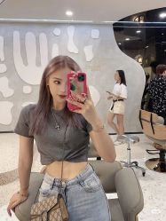 -时尚殿堂明星门店