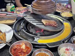 -GOGIYA·咕叽吖韩国传统烤肉店(东方新天地店)