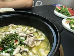 酸菜鱼锅-江南鱼捞(北仑银泰城店)