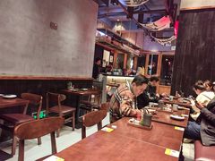 -8PINTS八品脱·日料·烧鸟·精酿小酒馆(莘庄店)