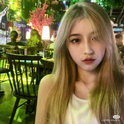-时尚殿堂明星门店