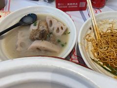 -肥肥虾庄·金牌油焖大虾(汉口城市广场店)