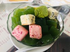 冰激凌翡翠凉粉-周大娘牛乳(旧寨古村总店)