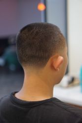 -理昂男士理发店 Barber shop