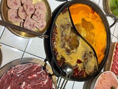 -旧街市鲜货老火锅(大光路店)