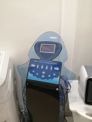 -广州健丽·去眼袋医疗美容机构