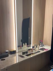 -AURAS璈然科技护肤中心