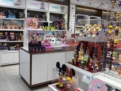 -泡泡玛特POPMART(蓝色港湾店)
