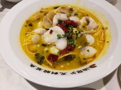 -渝是乎酸菜鱼(龙旗购物中心店)