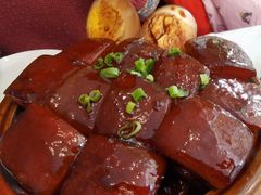 紫砂红烧肉-松鹤楼·非遗·苏帮菜(融科店)