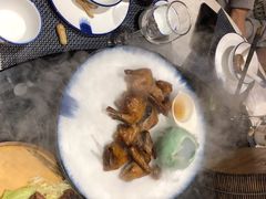 金牌烤乳鸽-夜宴江景餐厅