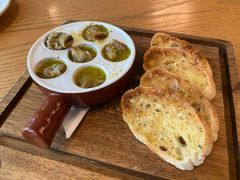 蜗牛配蒜香面包-EN SPACE恩空间