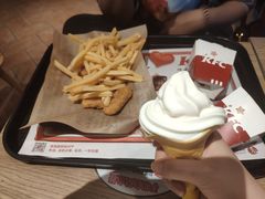 -肯德基(西影路店)