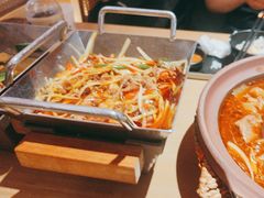 -川堂风·跷脚牛肉·乐山爆炒(宝山日月光店)