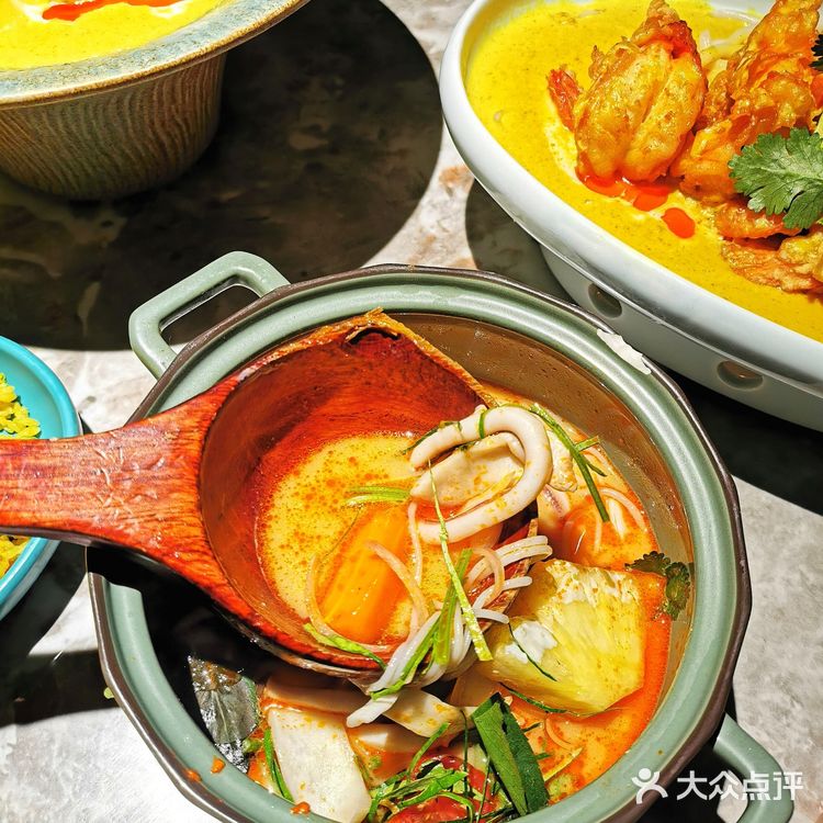 不小心闯进莫奈的花园里🌸 长沙新开的泰餐店