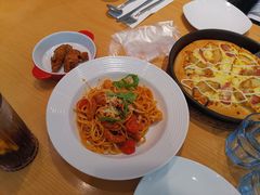 -必胜客(WOW昙华林店)
