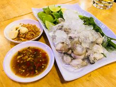 -J Daeng Seafood