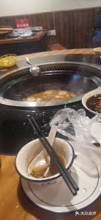 徽州铁锅宴·地锅鸡地锅鱼图片