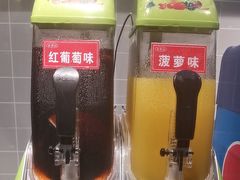 -金滏山烤肉·海鲜·火锅自助餐厅(襄阳万达店)