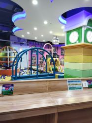 -菲菲羊乐园(临平银泰城店)