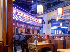 大堂-先启半步颠小酒馆(白麓里店)