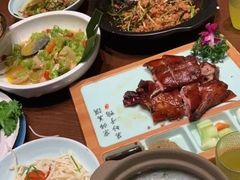 -老滇山寨•云南特色菜•地方菜•民族风情歌舞表演(世纪金源店)