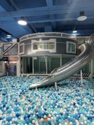 -欧酷世界动力星球(王府井奥莱UP TOWN店)