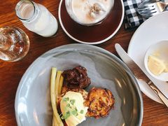 -ROAST coffee & eatery