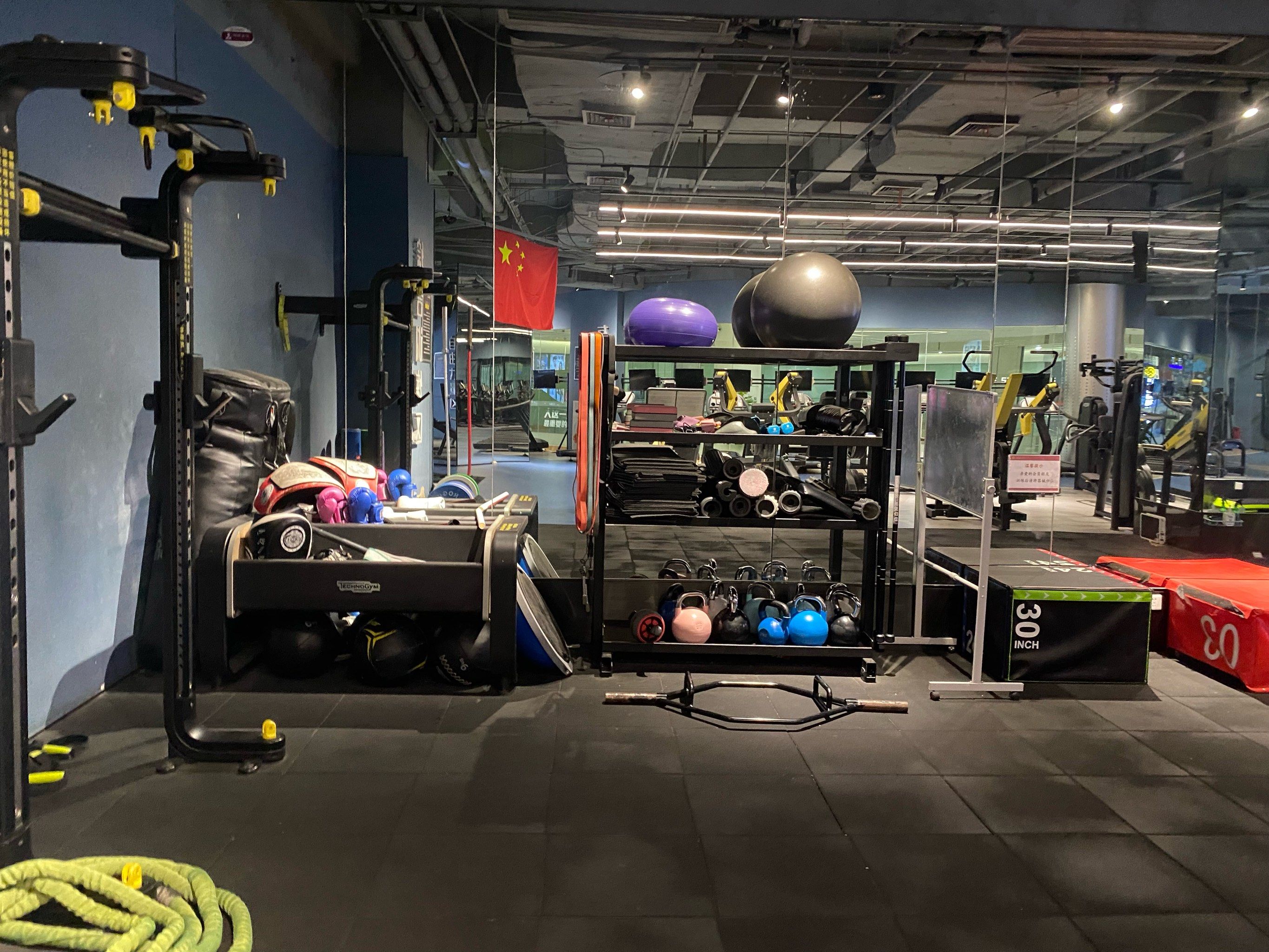 现在的我正在挥汗如雨